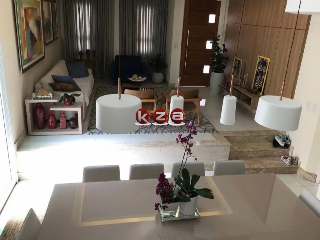 Imagem Casa de luxo em condomínio: 3 quartos, 3 suítes, 3 salas, 5 banheiros, 4 vagas, 334m² em Valinhos-SP no Residencial Reserva das Palmeiras.