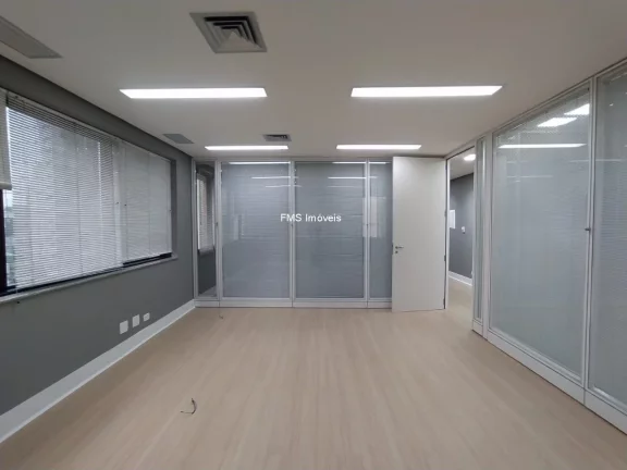 Imagem Conjunto comercial com 70m² em Pinheiros