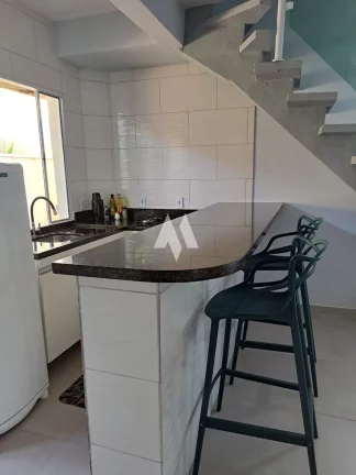 Imagem Casa de Condomínio com 3 Quartos à Venda, 110 m² por R$ 550.000