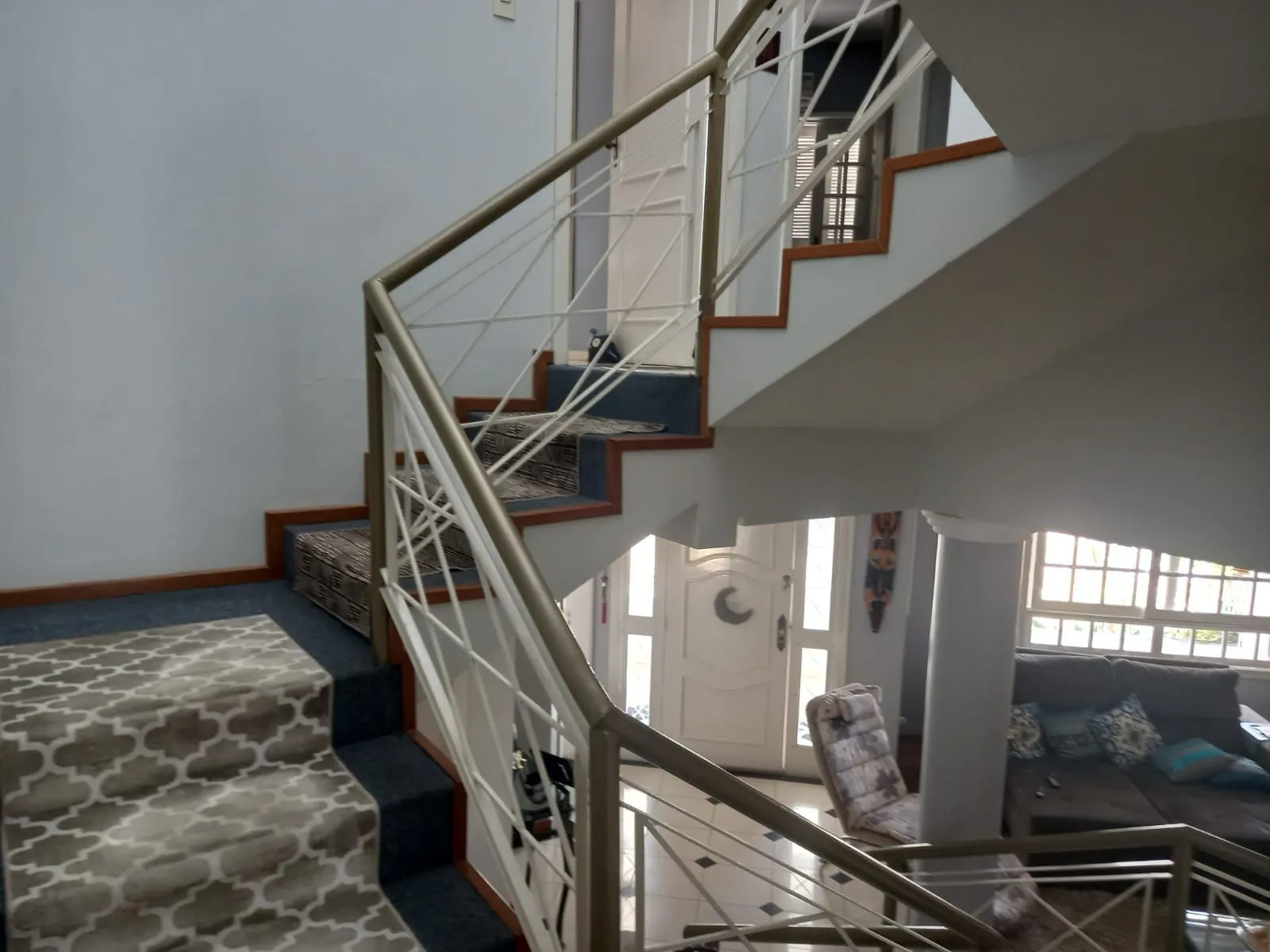 Imagem Vende-se sobrado com 5 quartos (3 suítes), 428m² e 3 vagas - Alto Petrópolis