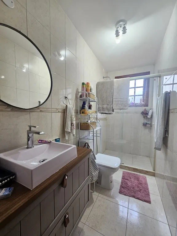 Imagem Casa em Condomínio para Venda em Teresópolis / RJ no bairro Cascata do Imbuí
