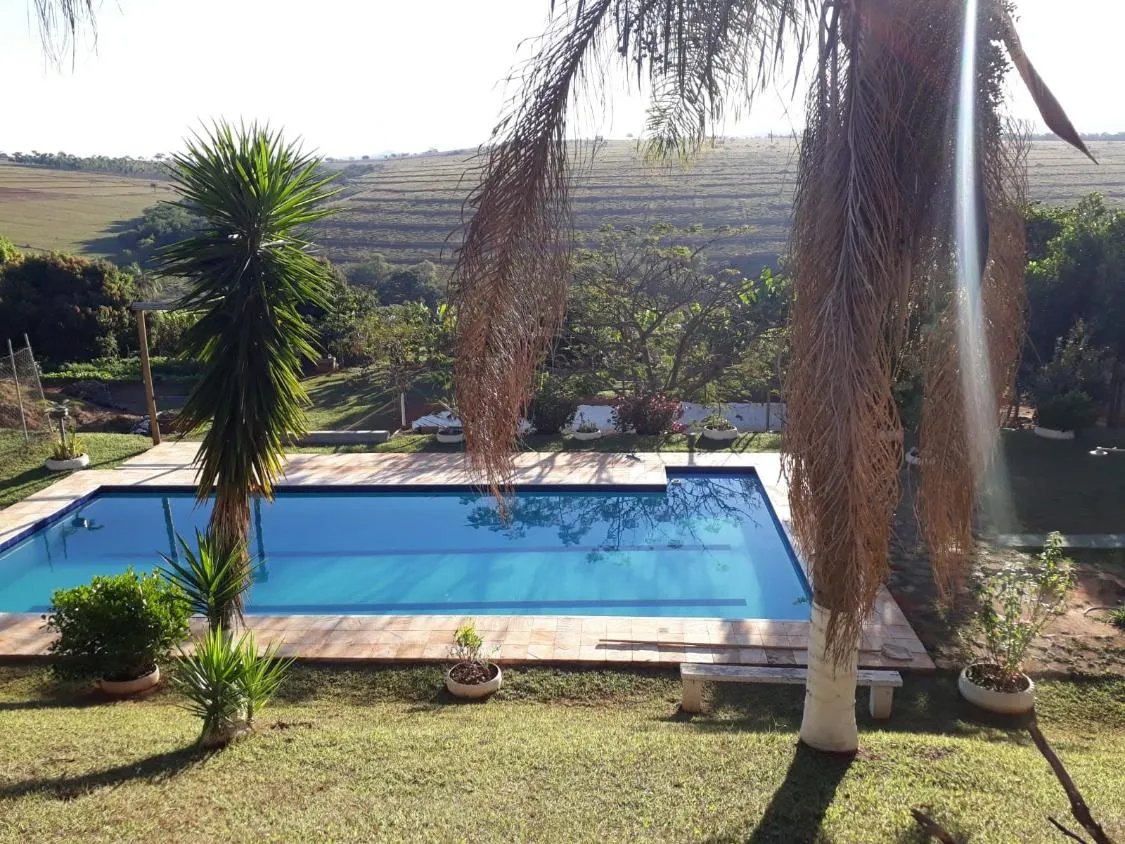 Imagem Vendo um ótimo sítio em Igarapé / Mg , Portal Serra Azul, com 20.000 m² de terra