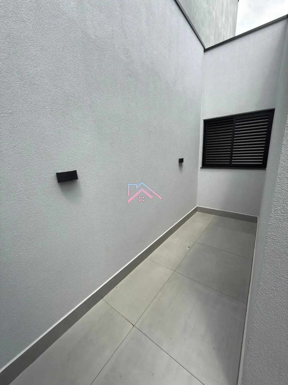 Imagem Casa à venda - Área útil 75 m2 com 3 dormitórios sendo 1 suíte com closet - 2 vagas - Jardim Vale Ve