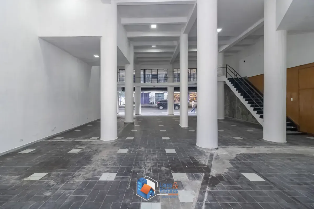 Imagem Loja de rua para venda e locação em Santa Cecília, 255m²
