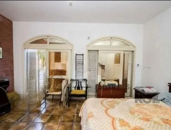 Imagem Casa sobrado no bairro Tristeza de 4 dormitórios 3 vagas