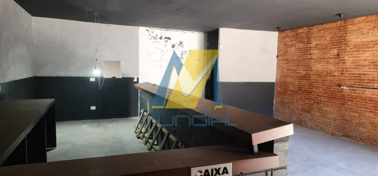 Imagem Casa Comercial Ampla com 7 Vagas, Salão e Estrutura Completa