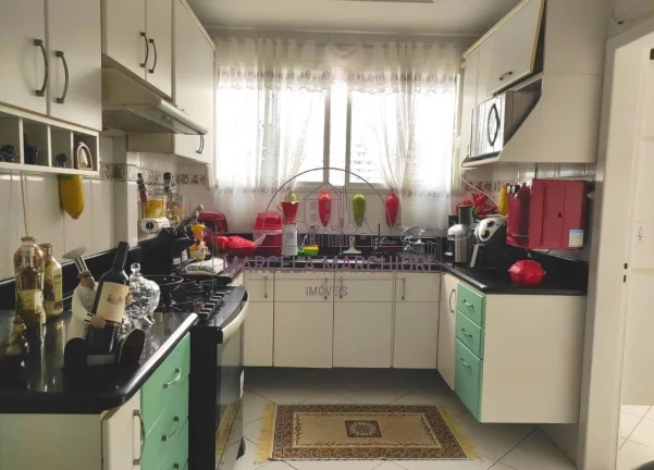 Imagem Apartamento 4 quartos com dependência na Praia da Costa