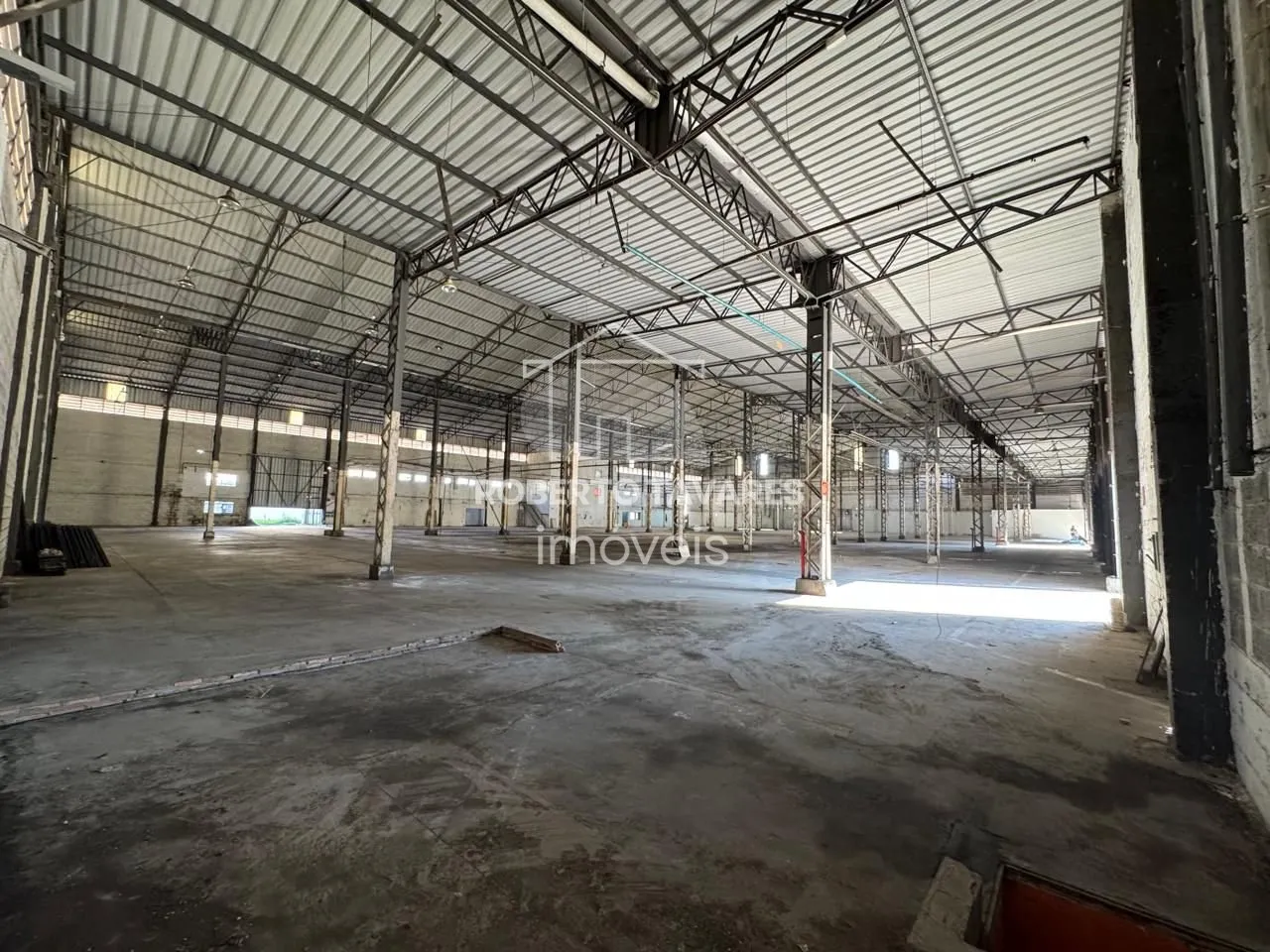 Imagem Galpão / Depósito / Armazém de 6200m² no bairro Industrial Anhangüera, em Osasco