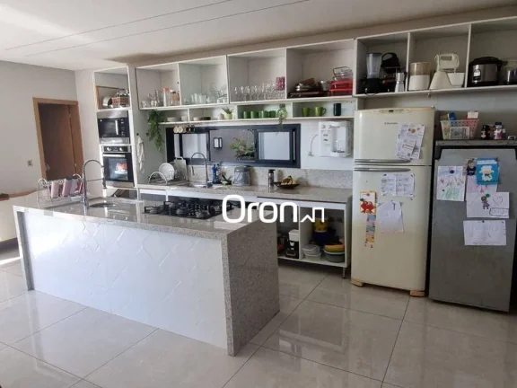 Imagem Sobrado à venda, 272 m² por R$ 1.490.000,00 - Jardins Barcelona - Senador Canedo/GO