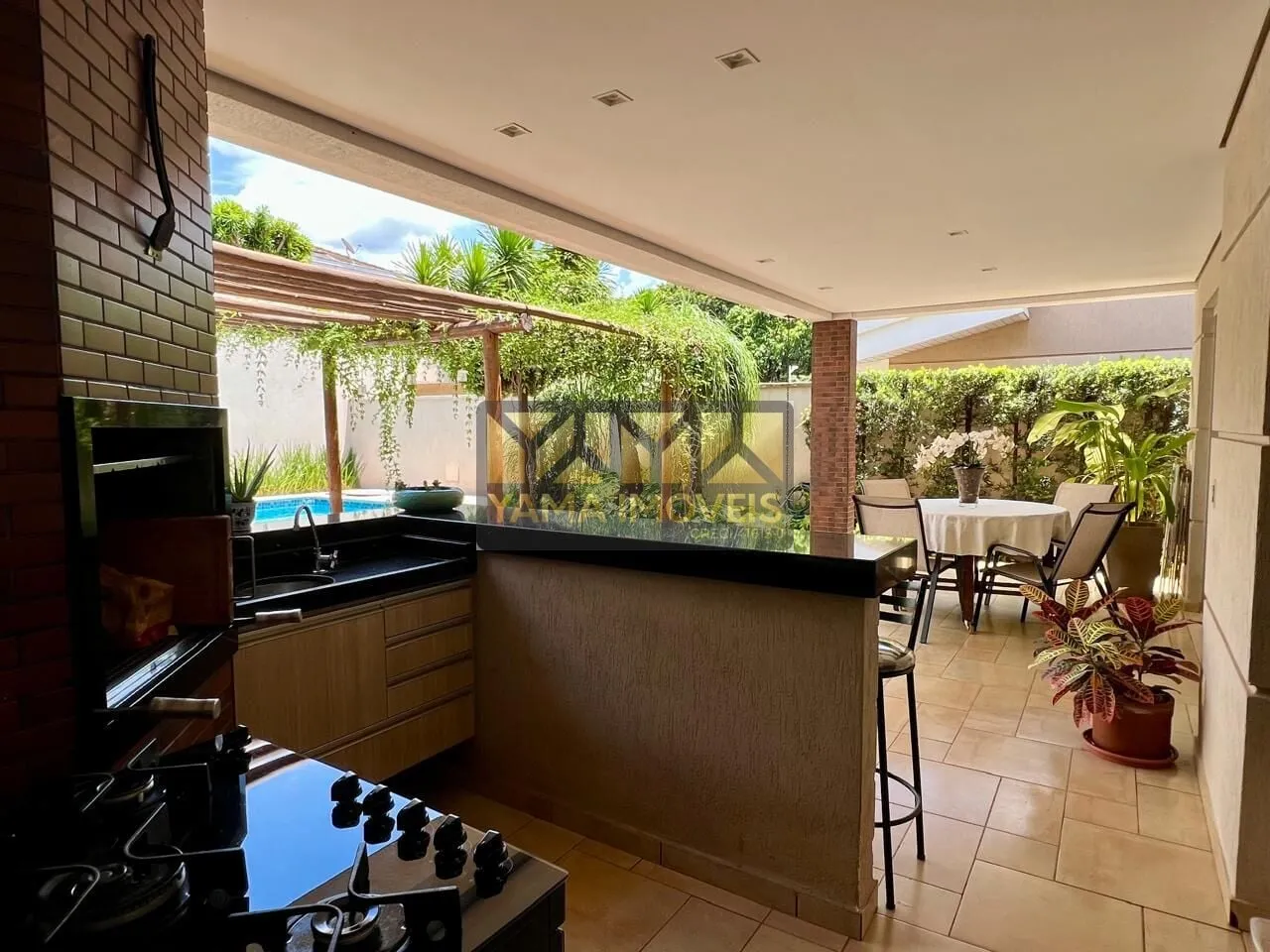 Imagem Condomínio Quinta do Golfe - Casa Térrea de Alto Padrão 4 Suítes no Quinta do Golfe | Varanda Gourmet e Fotovoltaica