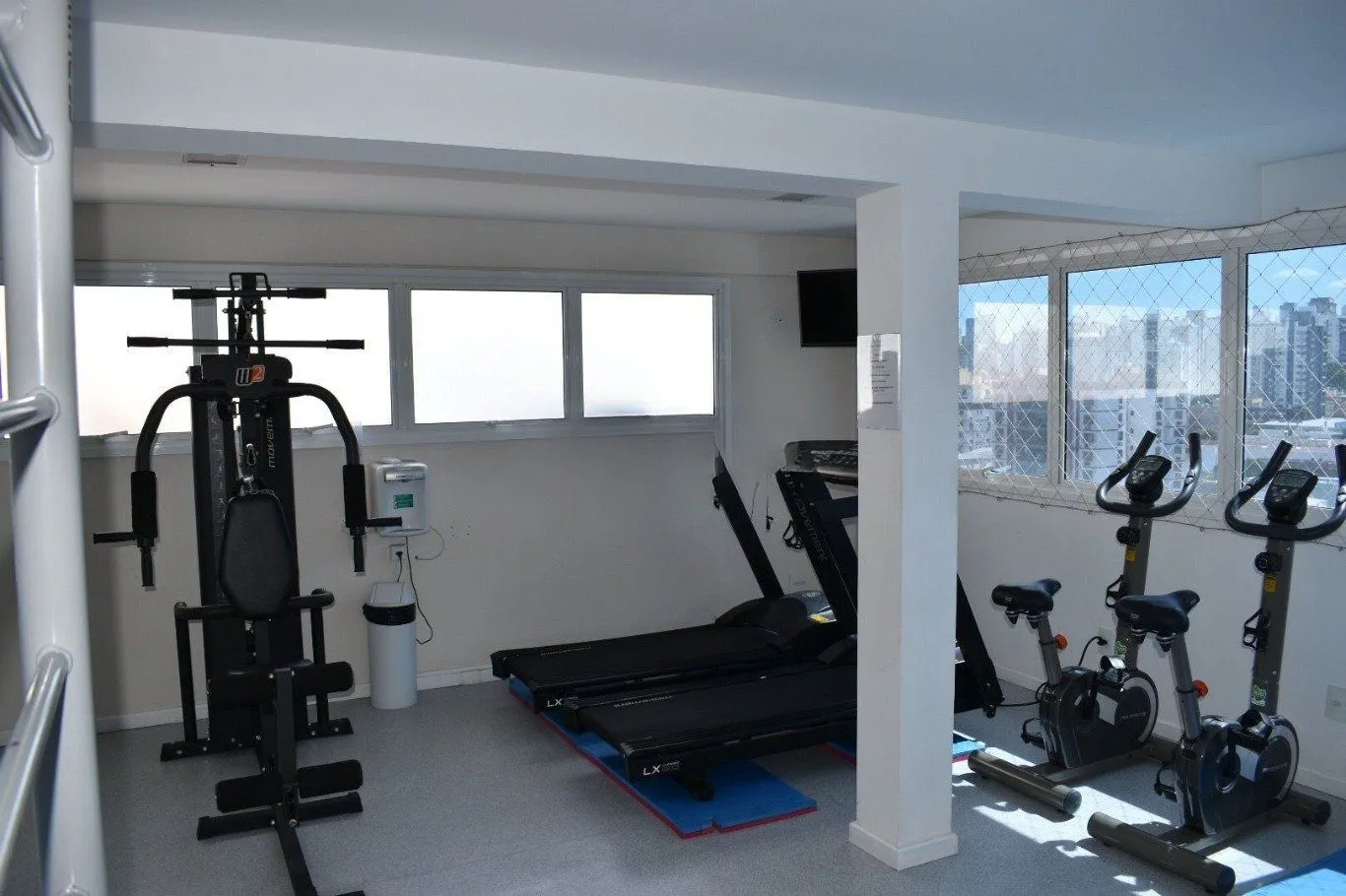 Imagem Apartamento com 3 quartos e 79m² à venda em Passo da Areia, Porto Alegre. Rua Bezerra De Menezes, Passo Da Areia, Porto Alegre