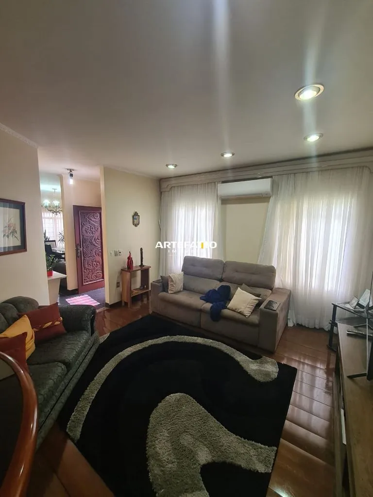 Imagem Casa à venda em Franca, Centro, com 4 quartos, 282m2