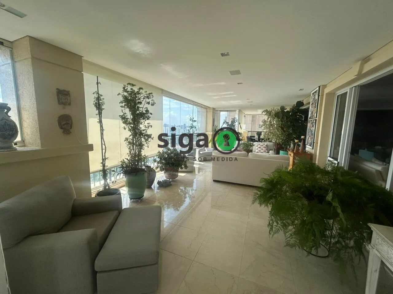 Imagem Apartamento mobiliado para locação no Panamby, de 606 m2, 4 suítes e 6 vagas