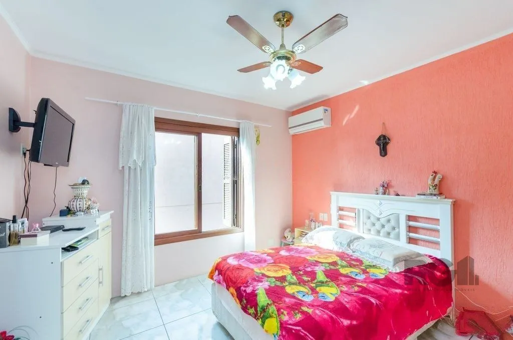 Imagem Casa em Condomínio, 166m² - 3 dormitórios, 2 vagas no bairro Guarujá
