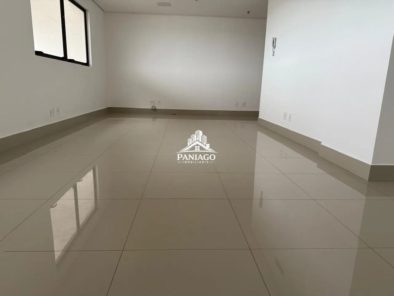 Imagem Locação de Sala Comercial no Edifício SB Tower | Andar Alto