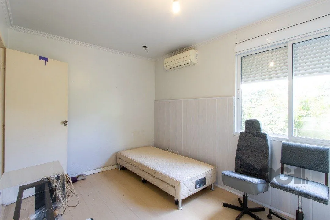 Imagem Casa para Venda - 239m², 5 dormitórios, sendo 1 suites, 2 vagas - Hipica