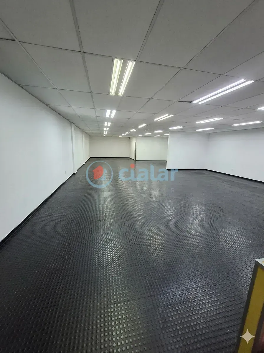 Imagem Prédio + Galpão 1435 m² - Del Castilho - Rio de Janeiro/RJ