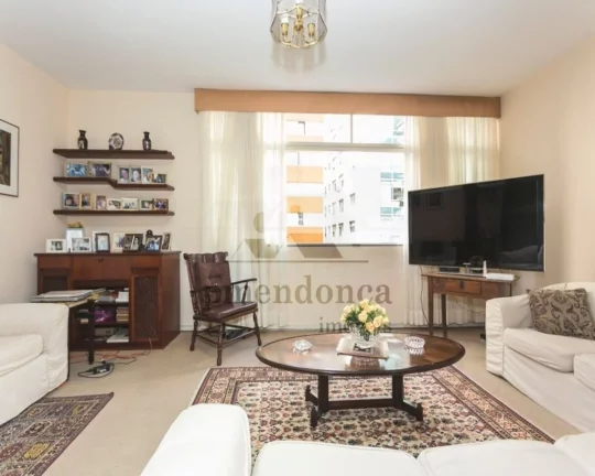 Imagem Apartamento com living para 3 ambientes, 3 dormitórios sendo 1 suíte com closet, banheiros sociais...