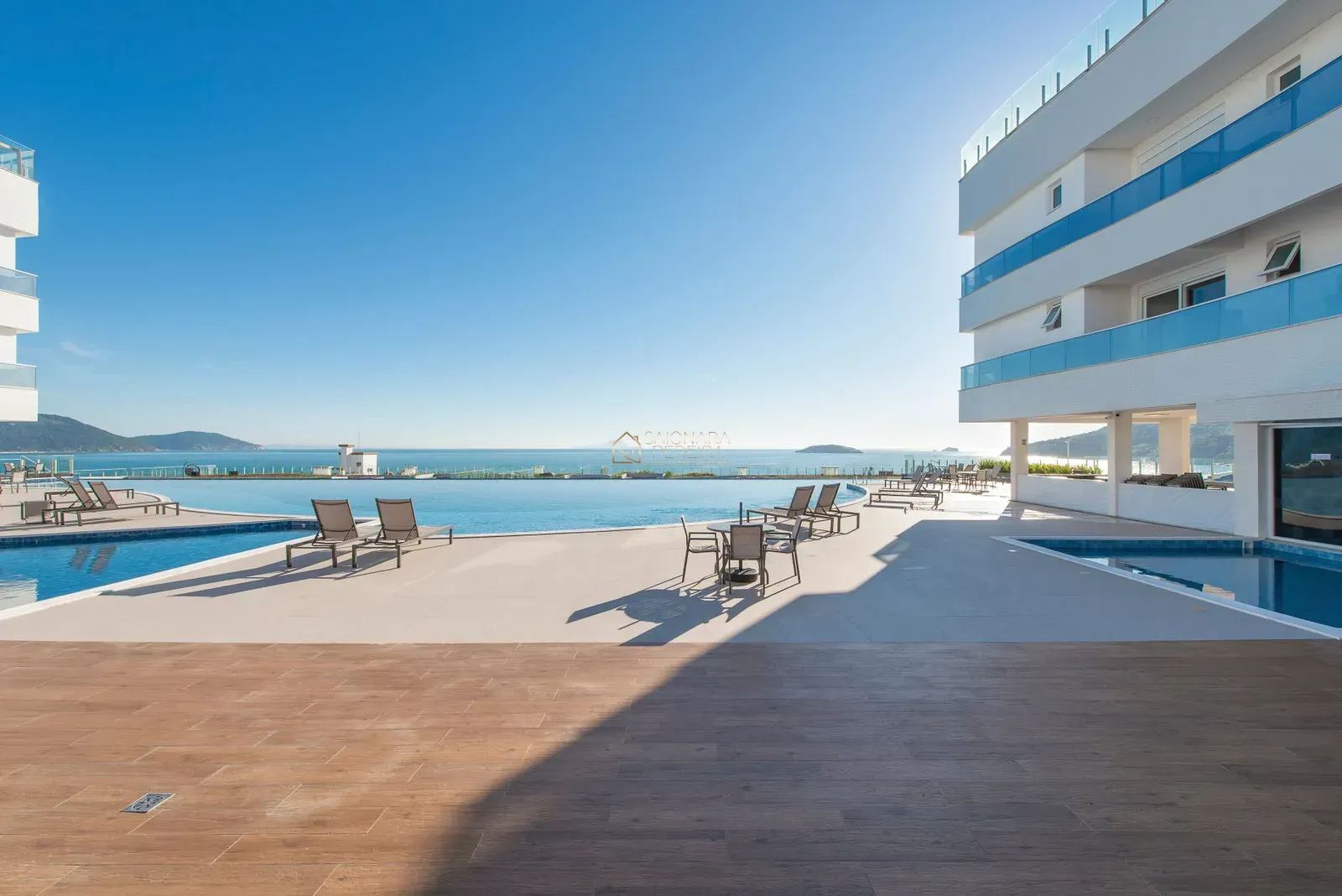 Imagem Viva no Topo: A Exclusividade da Cobertura com 3 suites no Mirante Home Club