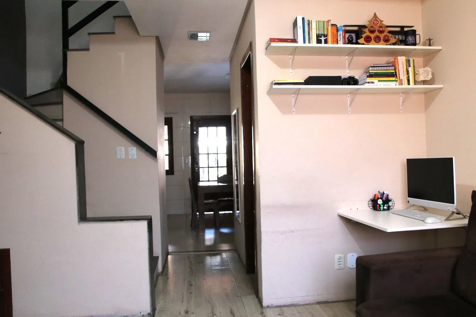 Imagem Casa sobrado na Hípica de 2 dormitórios e 2 vagas