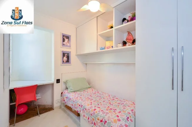 Imagem Apartamento à Venda Em Moema Com 3 Dormitórios Sendo 1 Suíte e 1 Vaga