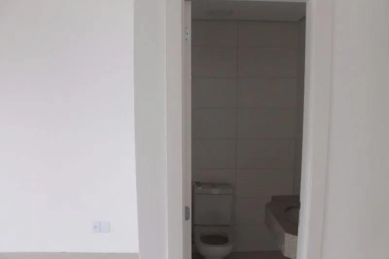 Imagem Conjunto/Sala para Venda - 40.15m², 0 dormitórios, 1 vaga - Praia De Belas
