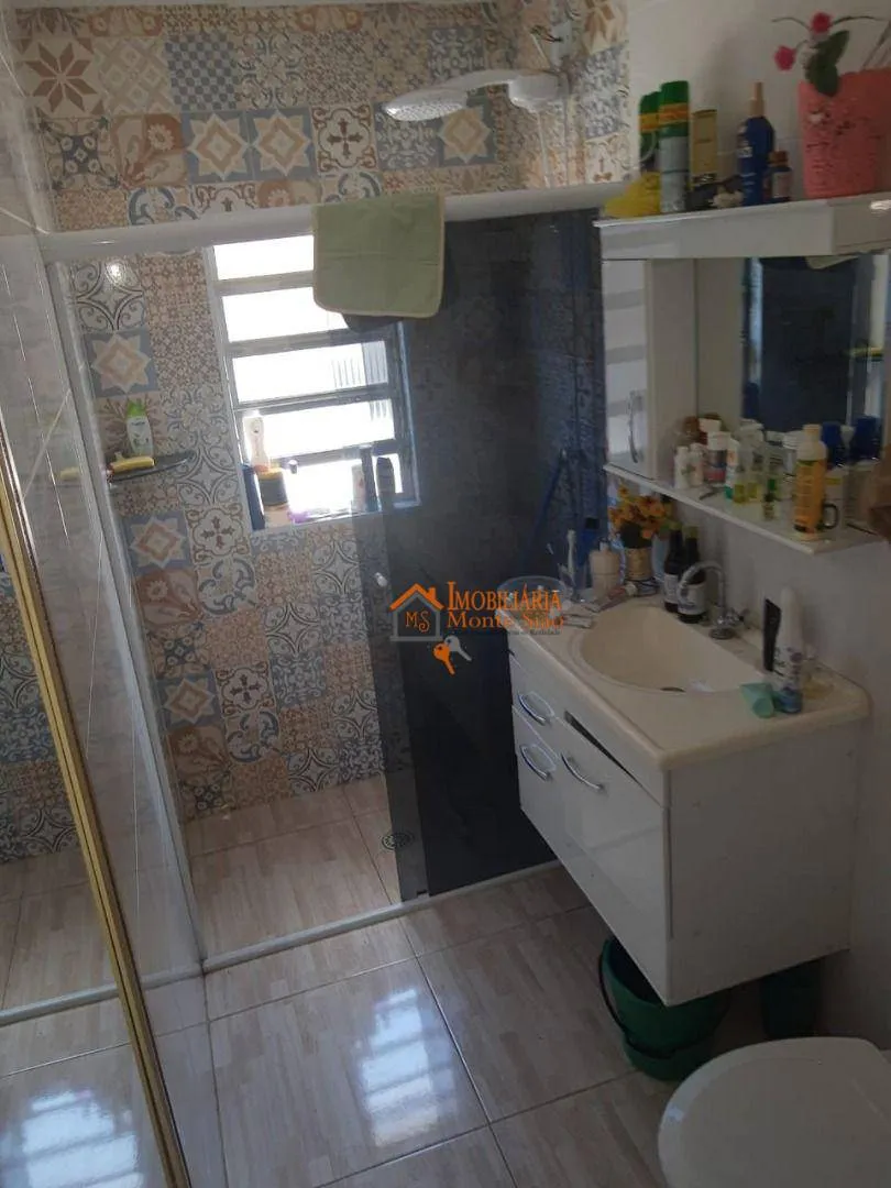 Imagem Sobrado com 3 dormitórios à venda, 150 m² por R$ 650.000,00 - Vila Barros - Guarulhos/SP