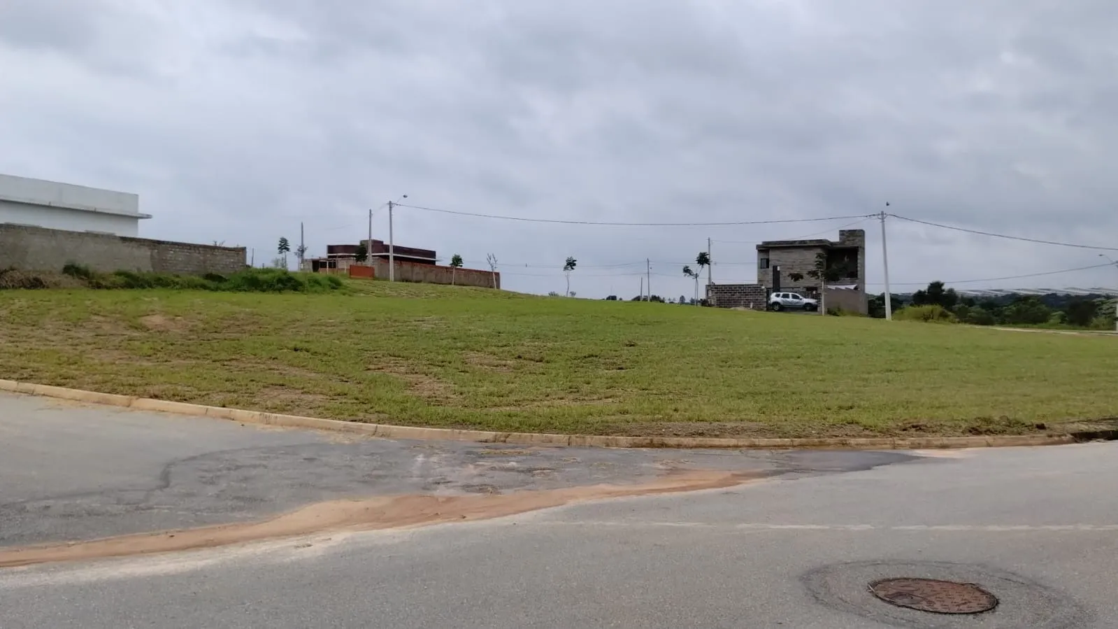 Imagem Ótimo Terreno de 337m² Localizado No Jd. São Lucas 2