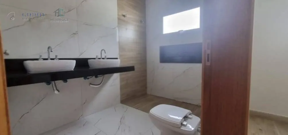 Imagem Casa Térrea de Alto Padrão no Res. Village Splendore - Próxima ao Shopping