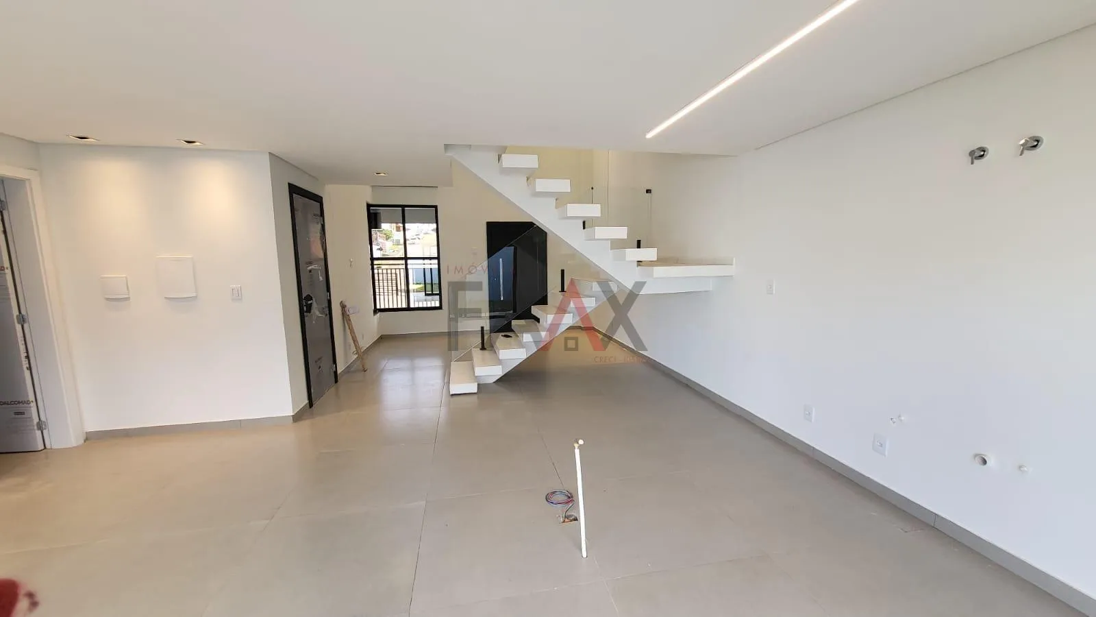 Imagem Sobrado à venda com 3 quartos, VILA BUCH, GUARAPUAVA - PR