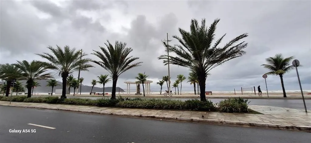 Imagem Apartamento à Venda em Boquirao, Praia Grande - SP