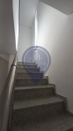 Imagem Casa de Luxo para Locação em São Paulo-SP no Paraíso do Morumbi: 3 Quartos, 1 Suíte, 2 Salas, 3 Banheiros, 200 m².