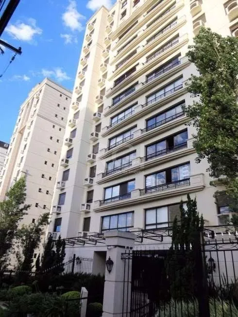 Imagem Excelente apartamento de 2 Dormitórios com 2 vagas a 50mts do Bourbon Country