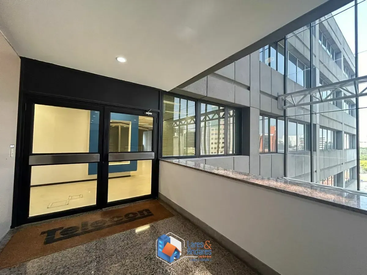 Imagem Conjunto comercial para venda em Chácara Santo Antônio (Zona Sul), 526m²