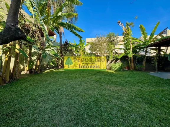 Imagem Casa à venda em Caraguatatuba Martim de Sá 3 quartos, 3 suítes, 1 sala, 3 banheiros, 10 vagas de garagem. 166m² de área.