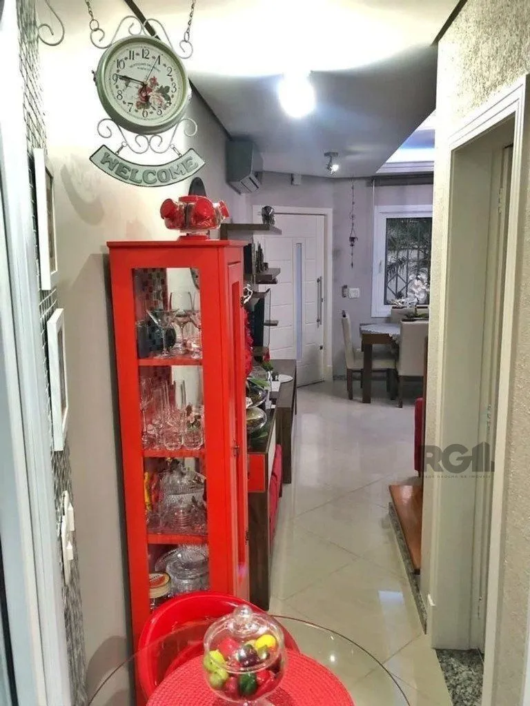 Imagem Casa em condomínio 114m² - 3 dormitórios, 1 suíte e 2 vagas no bairro Sarandi