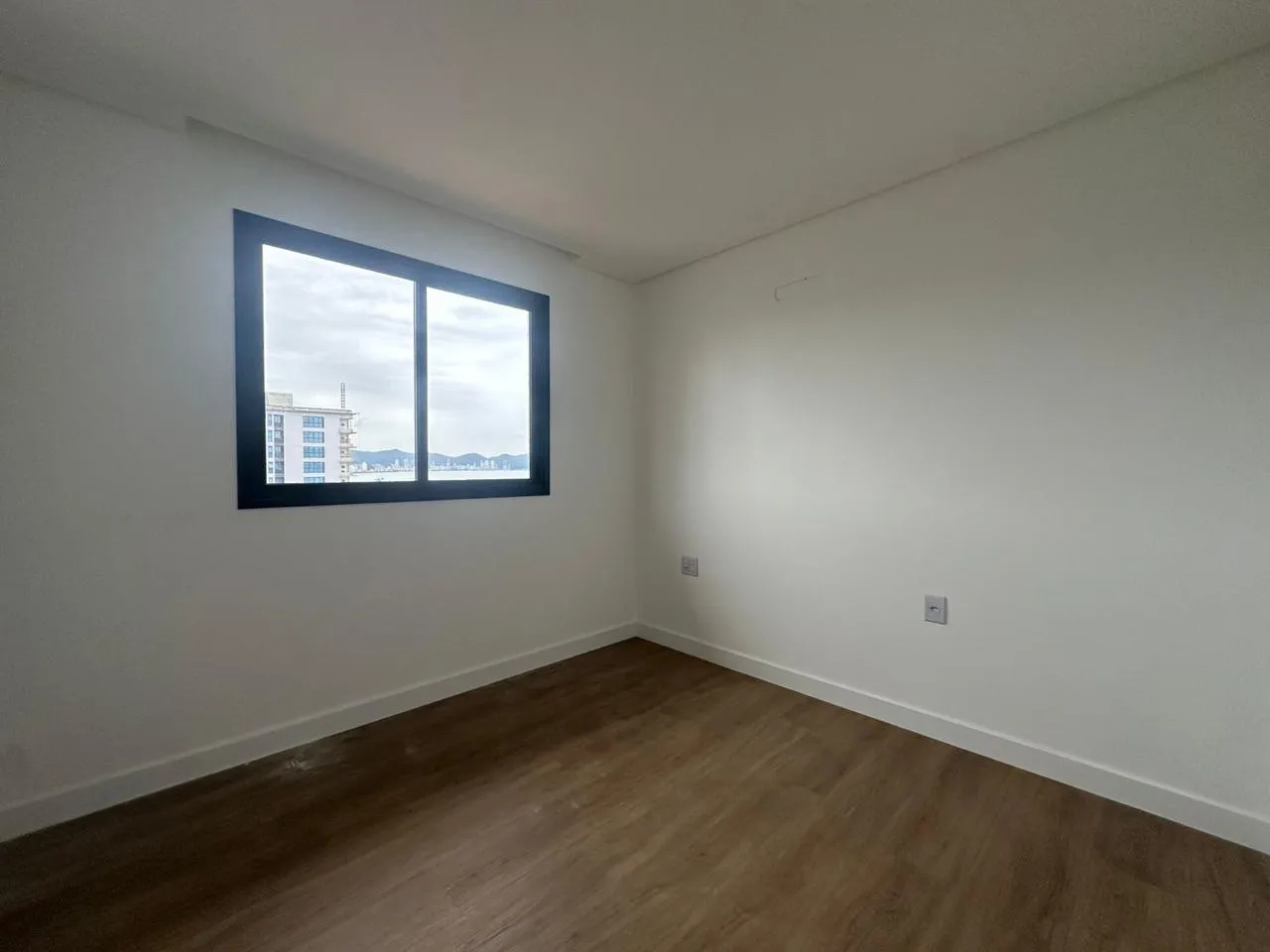 Imagem Apartamento com vista para o mar à venda com 122m2 por R$ 2.887.500,00