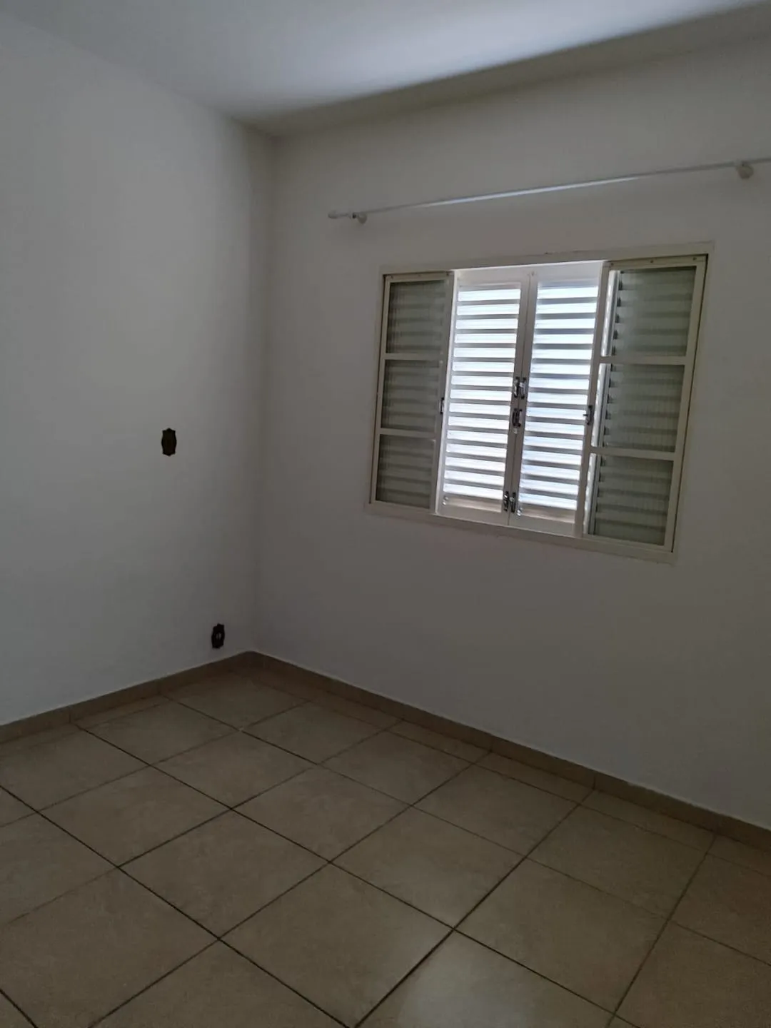 Imagem Casa à venda 3 Quartos, 1 Suite, 4 Vagas, 300M², Aterrado, Tremembé - SP