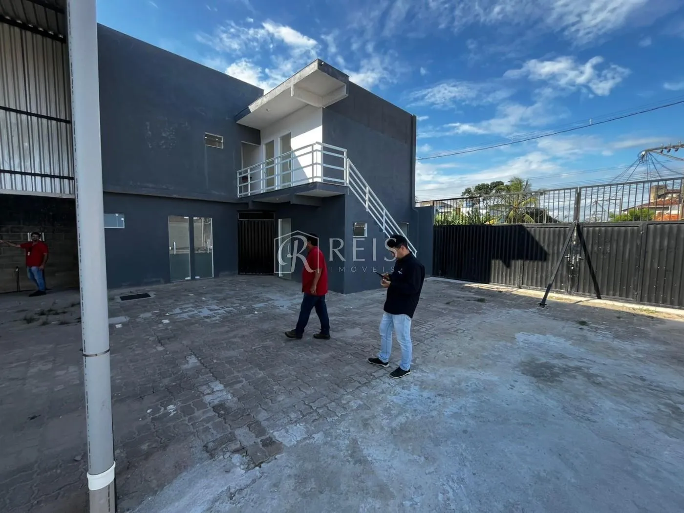 Imagem Galpão para Locação em Rio das Ostras, Residencial Praia Âncora, 2 banheiros