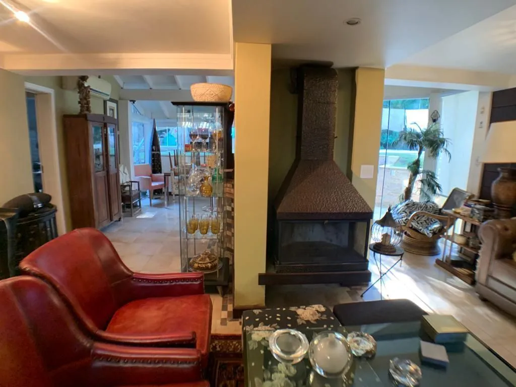 Imagem Casa para Venda - 420m², 3 dormitórios, sendo 1 suites, Ipanema