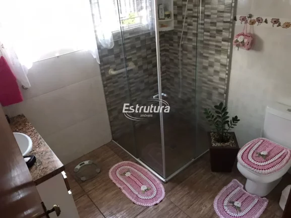 Imagem Sobrado com localização central e pátio amplo