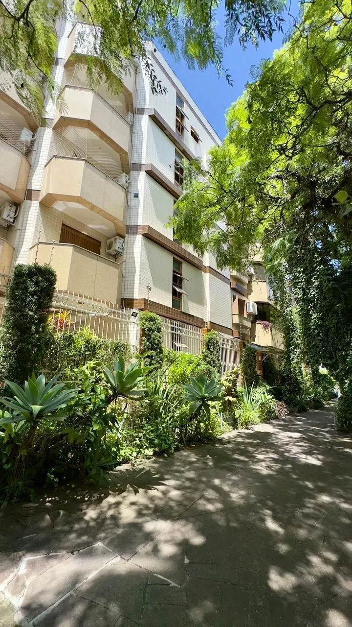 Imagem MÁFFER IMÓVEIS ALUGA - MAGNÍFICO APARTAMENTO 4 DORMITÓRIOS + 2 VAGAS | AUXILIADORA NA RUA GEN. COUTO DE MAGALHÃES
