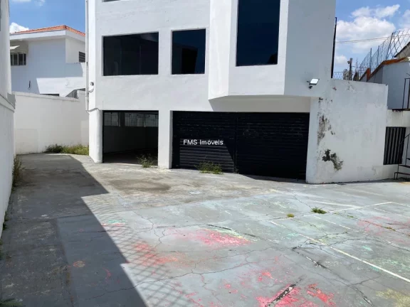 Imagem Prédio comercial com 1000m² no Alto da Lapa.