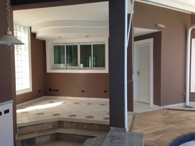 Imagem Luxuosa Casa no Condomínio Alphaville 1 Campinas para Locação - 5 Suítes, Piscina, Sauna e Jacuzzi