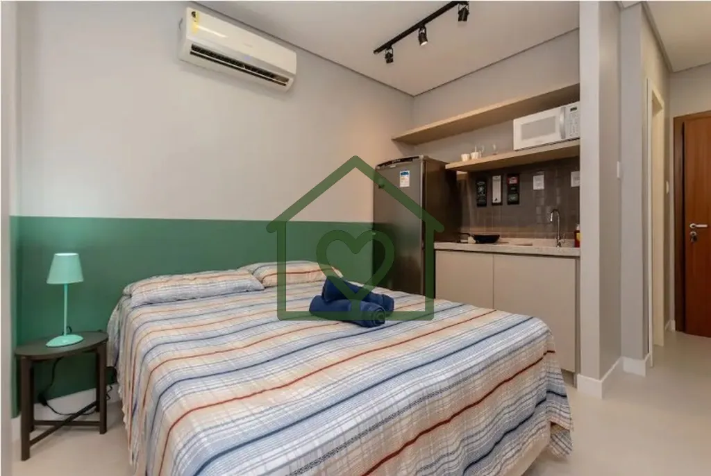 Imagem Estúdio moderno e bem aproveitado, com cozinha completa e banheiro privativo, ideal para quem busca...