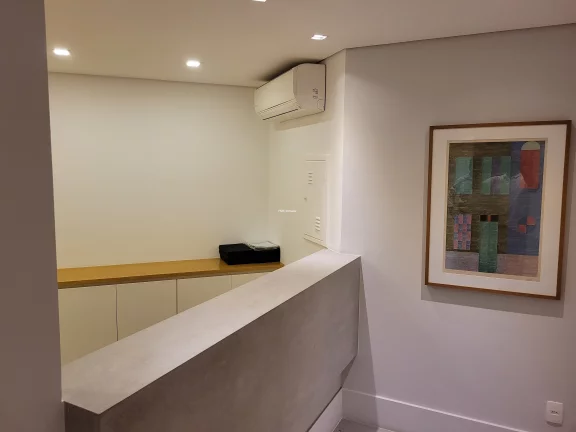 Imagem Conjunto Comercial de Alto Padrão com 3 Salas e 4 Vagas de Garagem no Jardim Caboré, São Paulo-SP