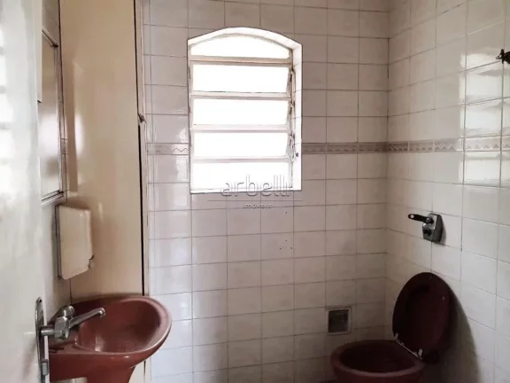 Imagem Sobrado com 400 metros quadrados de área construida, distribuído da seguinte forma: Piso térreo: ...