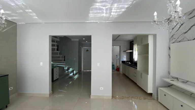 Imagem Casa 3 Quartos a venda na Granja Viana.