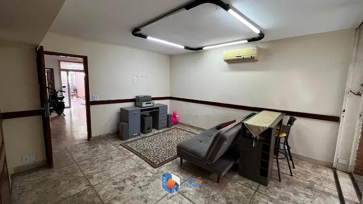Imagem Casa para venda em Jardim Europa com 4 quartos, sendo 1 suíte, 345m²