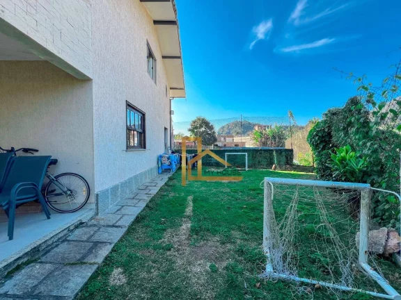 Imagem Casa com 5 quartos sendo 3 suítes perto do Clube Comay e da Feirinha do Alto de Teresópolis!